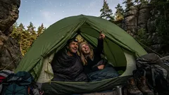 Životní historka: Jeden starý táta-vtip mi změnil noc pod stanem